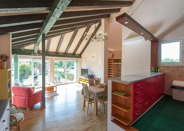 Vikendica Adriatic Coast Relaxing Escape *